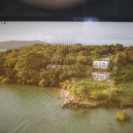 Hotel Riziky Antsiranana Bagian luar foto