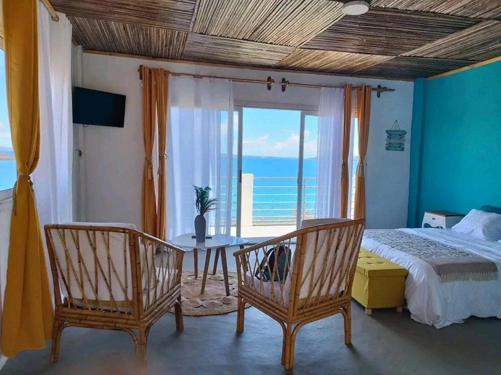 Hotel Riziky Antsiranana Bagian luar foto